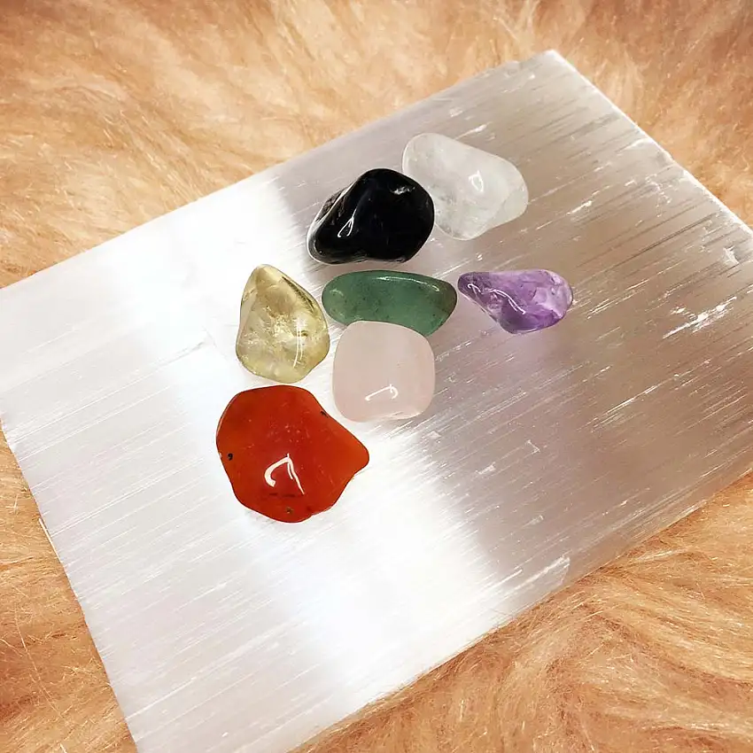 Kit Placa selenita + 7 Pedras da Sorte - Trazer Abundância